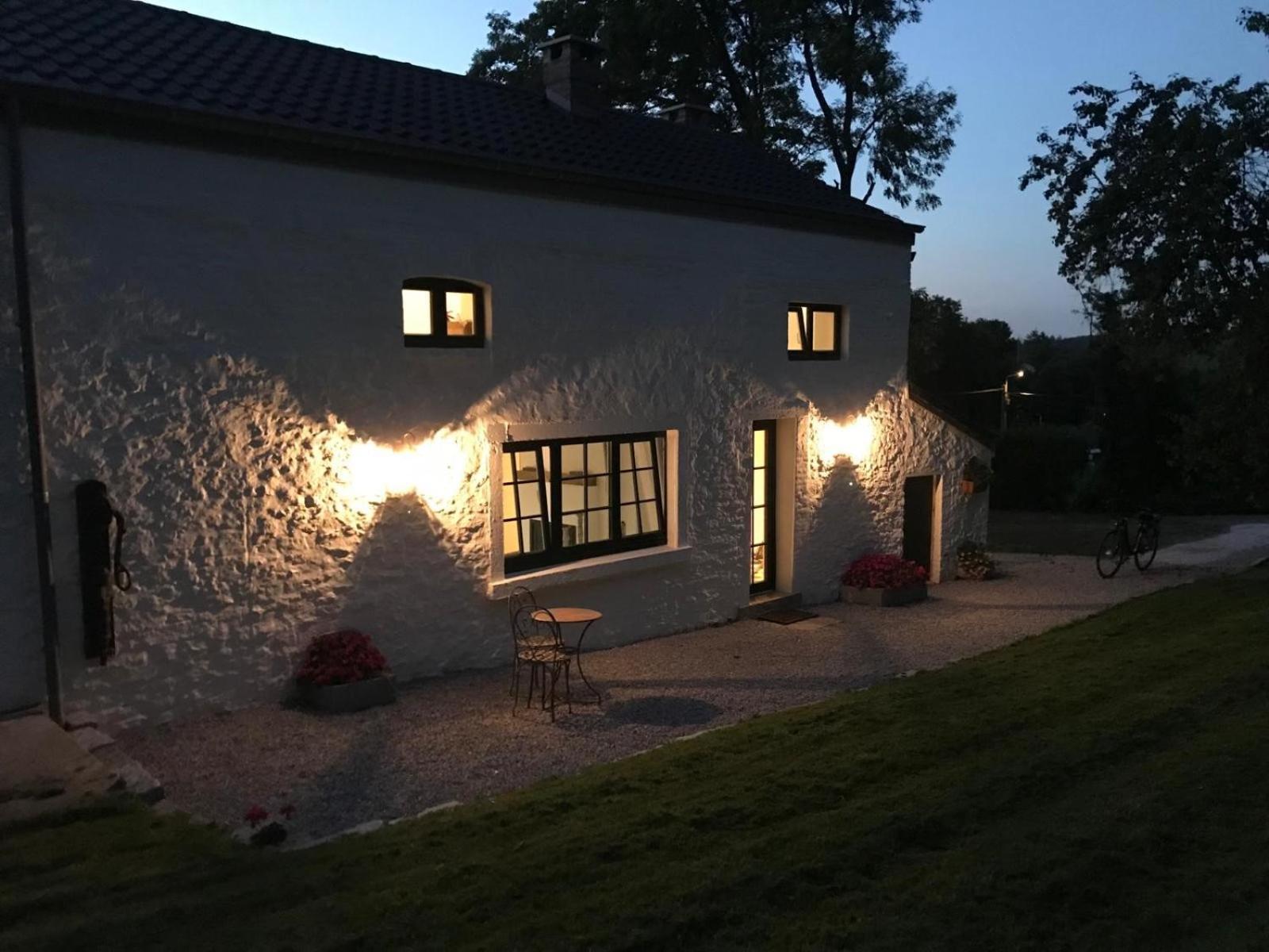 La Petite Maison Blanche Wanze 外观 照片