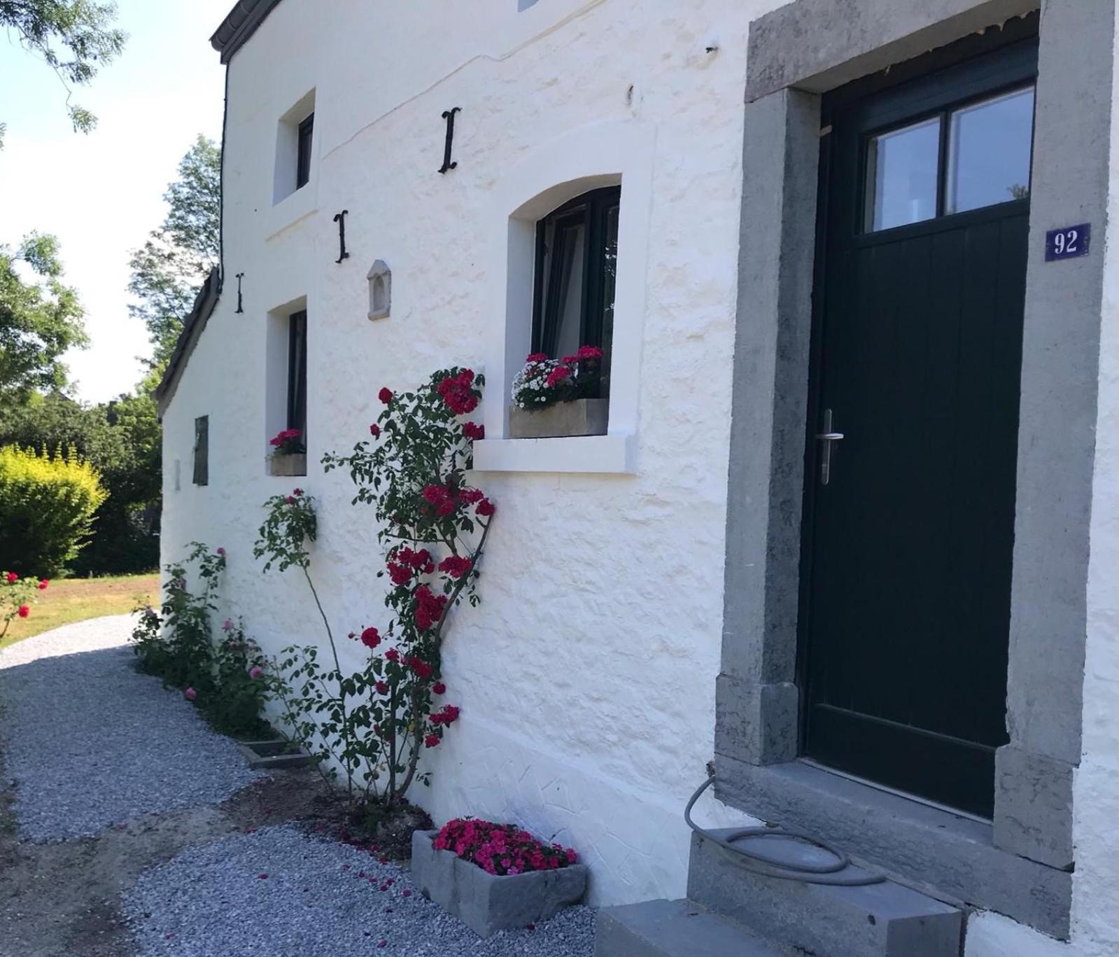 La Petite Maison Blanche Wanze 外观 照片