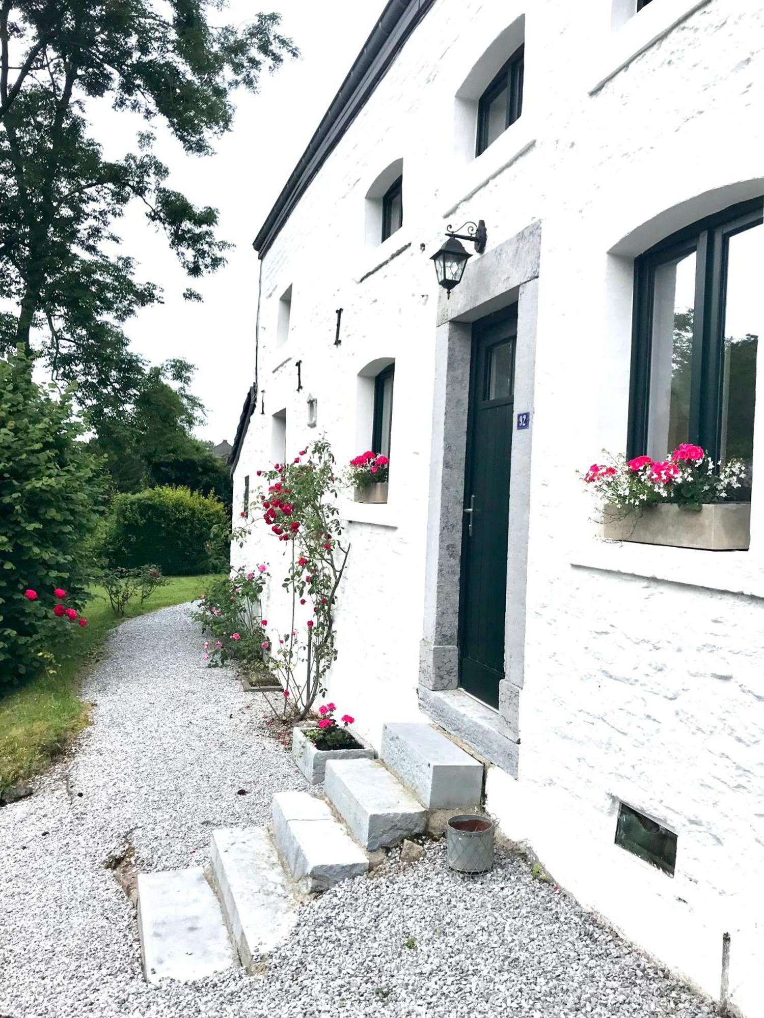 La Petite Maison Blanche Wanze 外观 照片