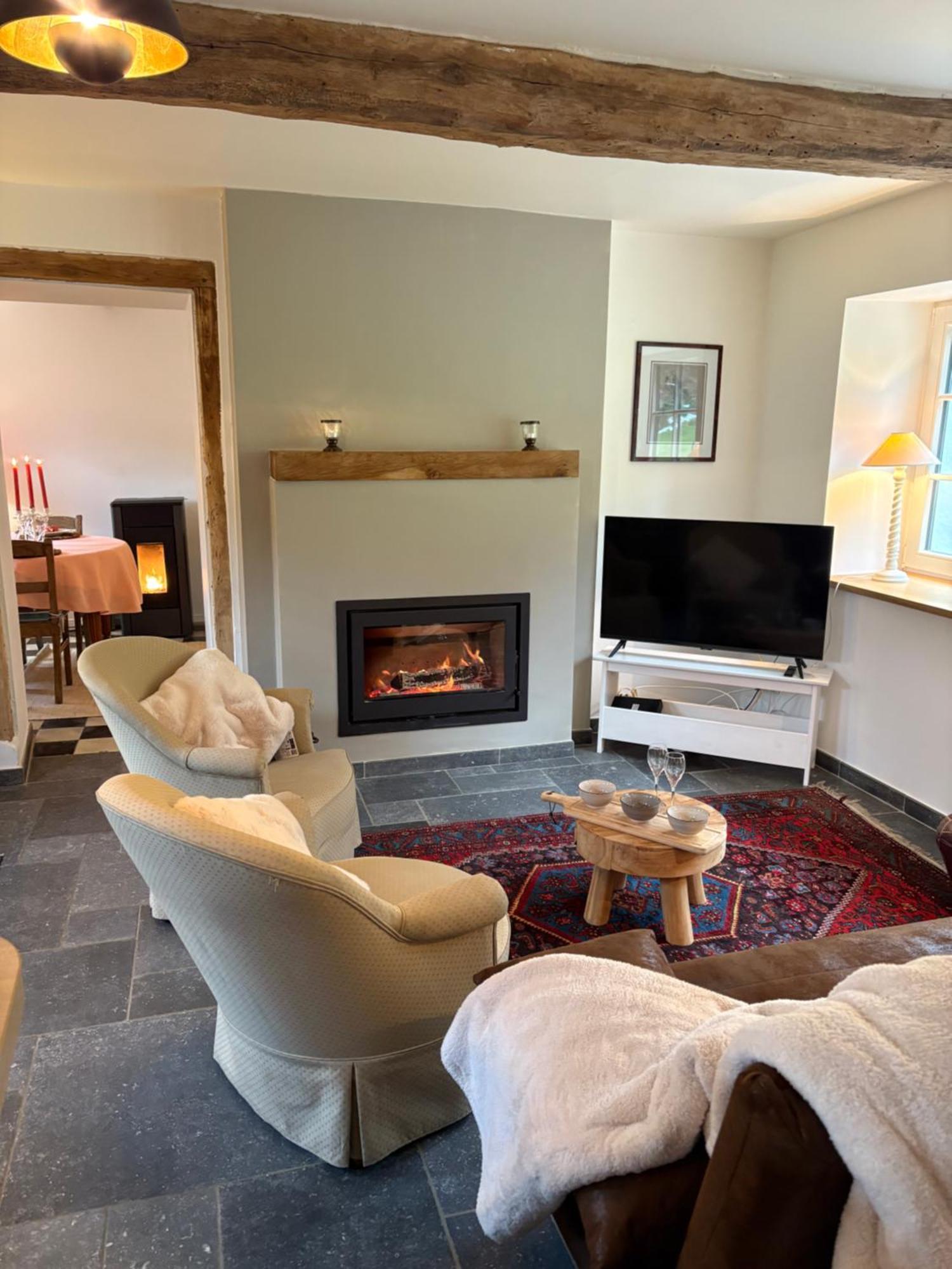 La Petite Maison Blanche Wanze 外观 照片