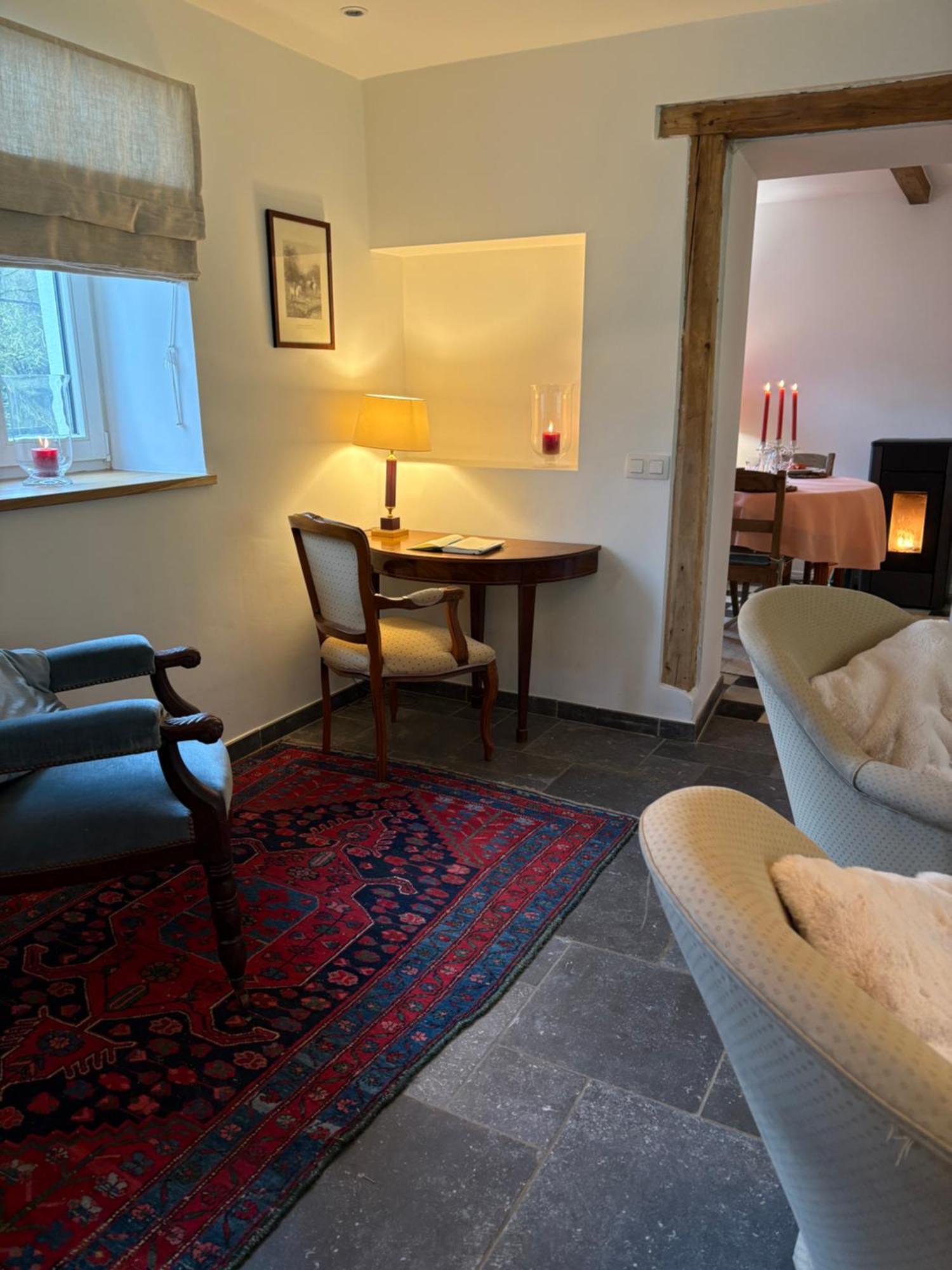 La Petite Maison Blanche Wanze 外观 照片